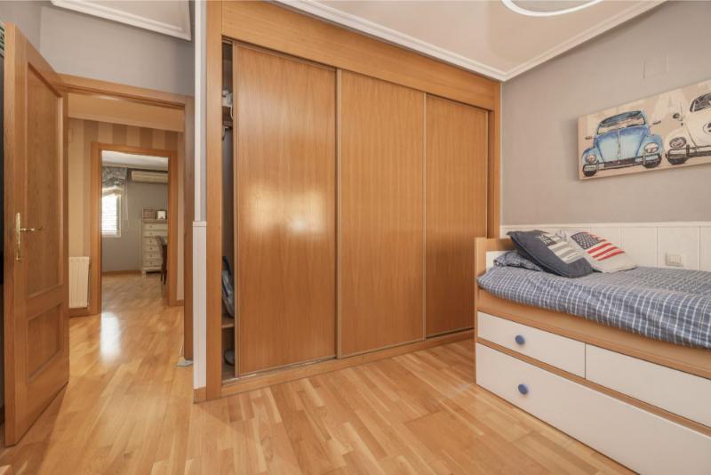 Bespoke Sliding Door Wardrobes